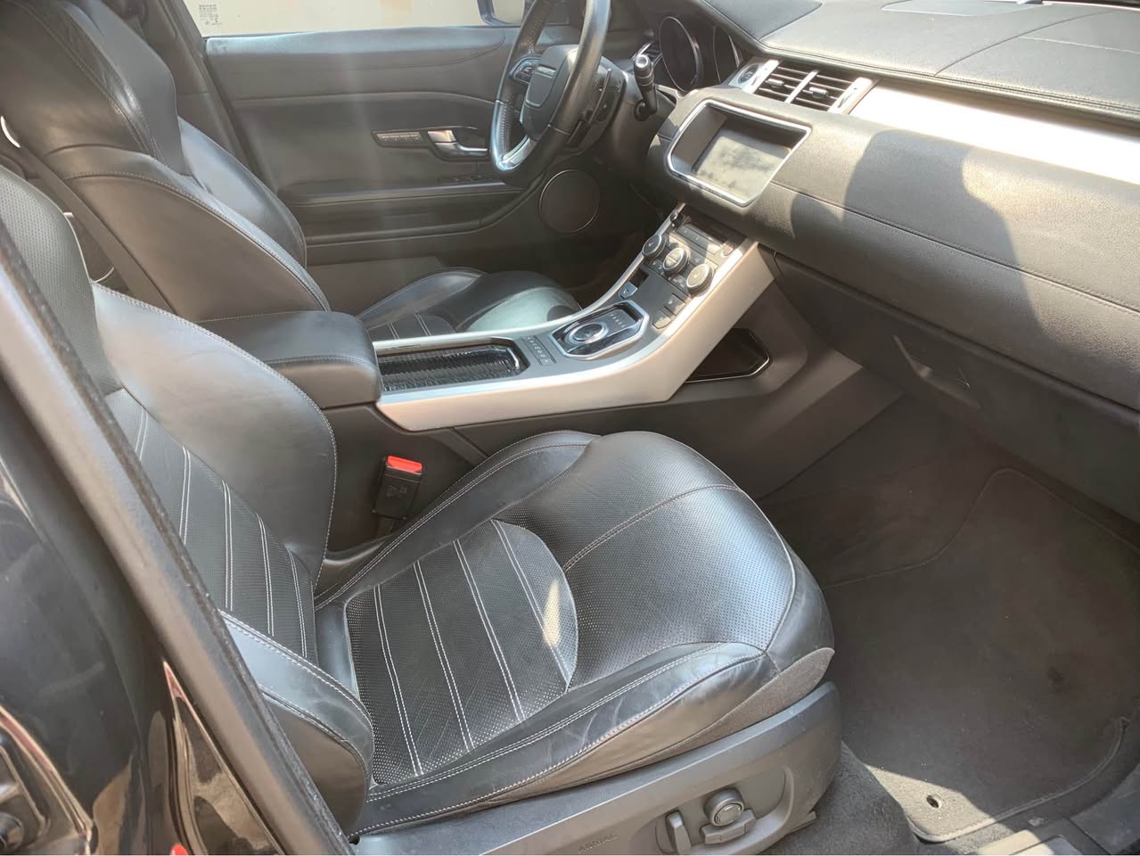 A picture of 2017 Range Rover Evoque
