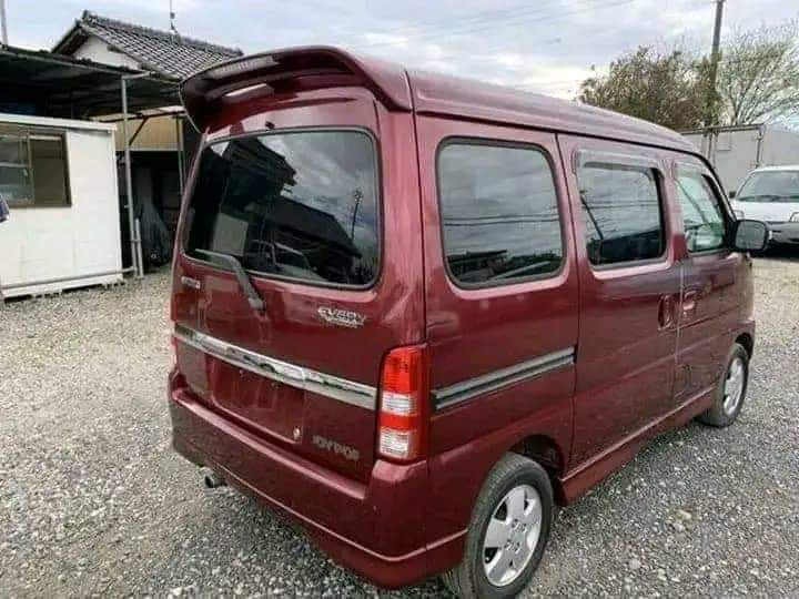A picture of Mini bus