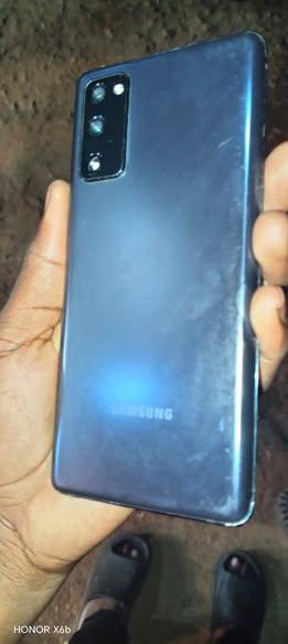 A picture of Samsung S20 Fe 5g