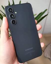 A picture of Samsung smartphones