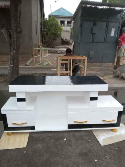 A picture of Showcase bei pw namba yangu 0682228411