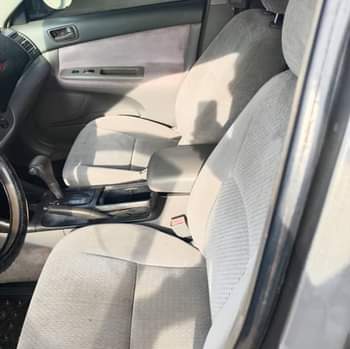 A picture of Toks standard 2004 Toyota Camry with good V6 engine super