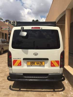 A picture of Toyota hiace for sell