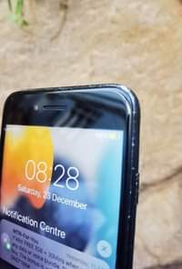 A picture of iphone 7 32gb at a fair price of 250k none