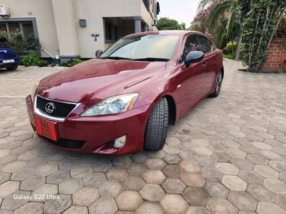 lexus is250