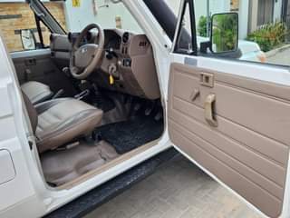A picture of  LANDCRUISER_HARDTOP_0620356906