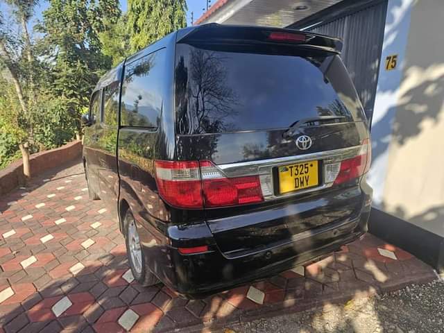 A picture of Toyota Alphard