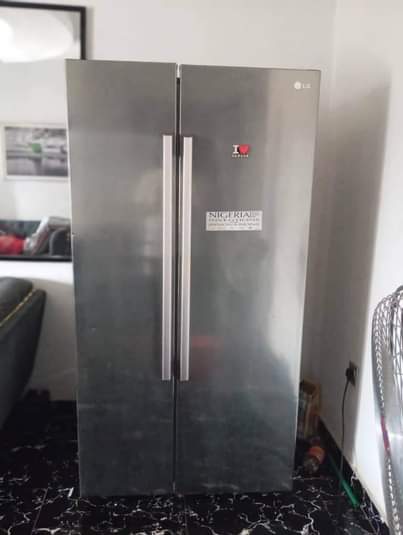 A picture of LG Refrigerator