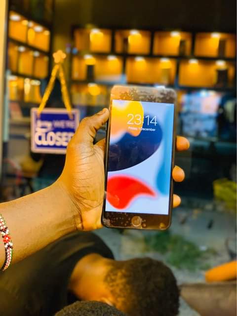 A picture of Iphone 7 plus