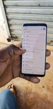 A picture of samsung s9