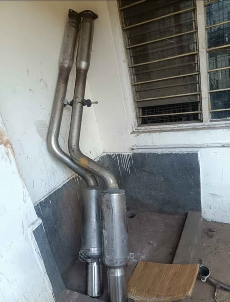 A picture of Subaru Exhaust