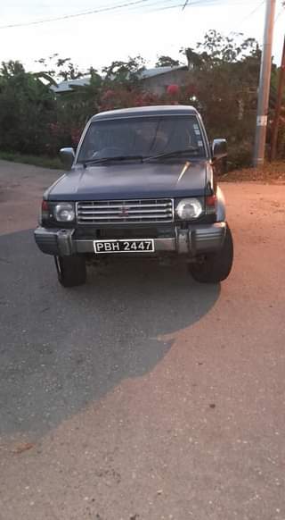 used mitsubishi pajero
