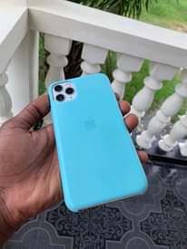 A picture of iPhone 11 Pro Max 256 GB Tsh 800K