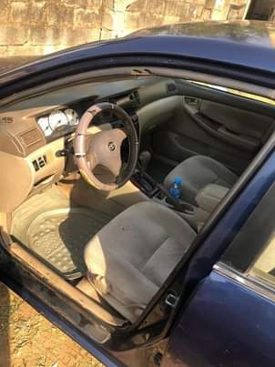 A picture of 2004 NEAT REGISTERED TOYOTA COROLLA