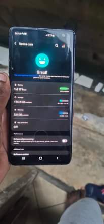 A picture of SAMSUNG S10 5G