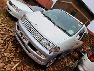 A picture of Toyota regius petrol
