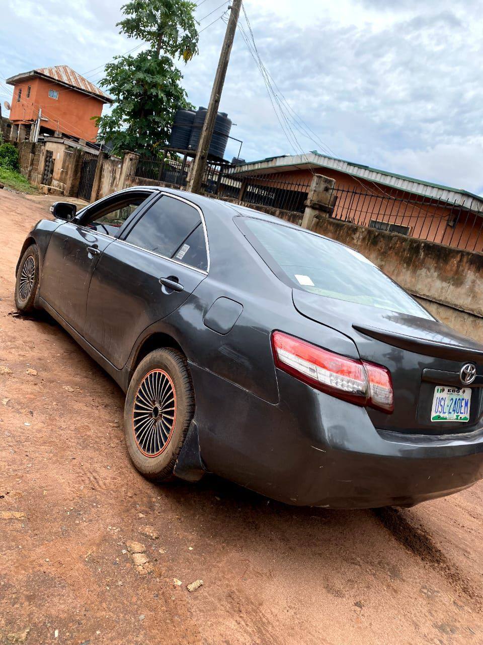A picture of Urgent sale 2008 Toyota camry XLE with Back ac vent