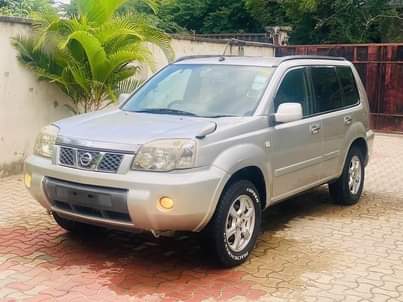 A picture of Nissan X trail