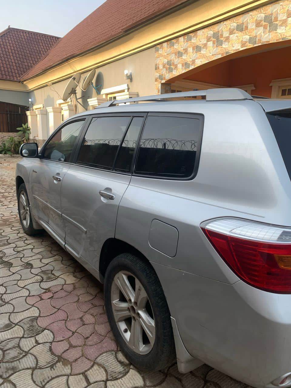 A picture of Toyota Highlander 2008. 09027005027
