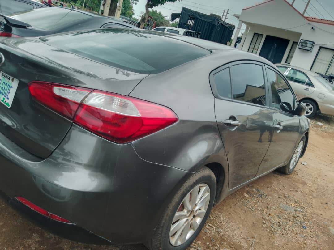 A picture of KIA CERATO 2012 MODEL