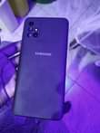 A picture of Samsung galaxy a71 at 450k
