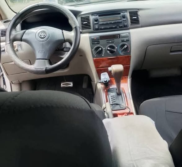 A picture of Toyota Corolla 2006