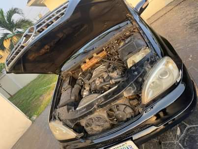 A picture of Mercedes Benz ml320