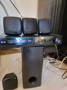 A picture of LG hometheater 600watts for sell