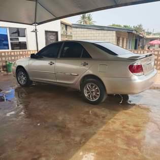 A picture of Toyota Camry 05 Nigeria used baked on first body everything