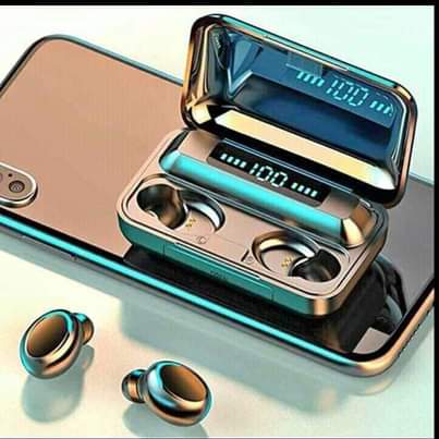 earphones