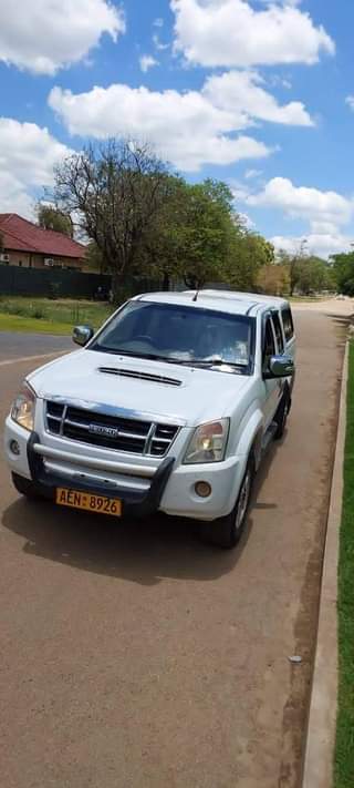 classifieds/cars isuzu