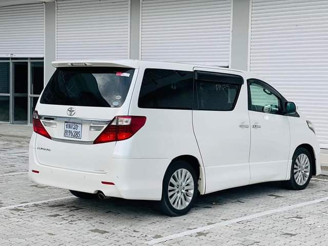 A picture of TOYOTA ALPHARD m Million 31