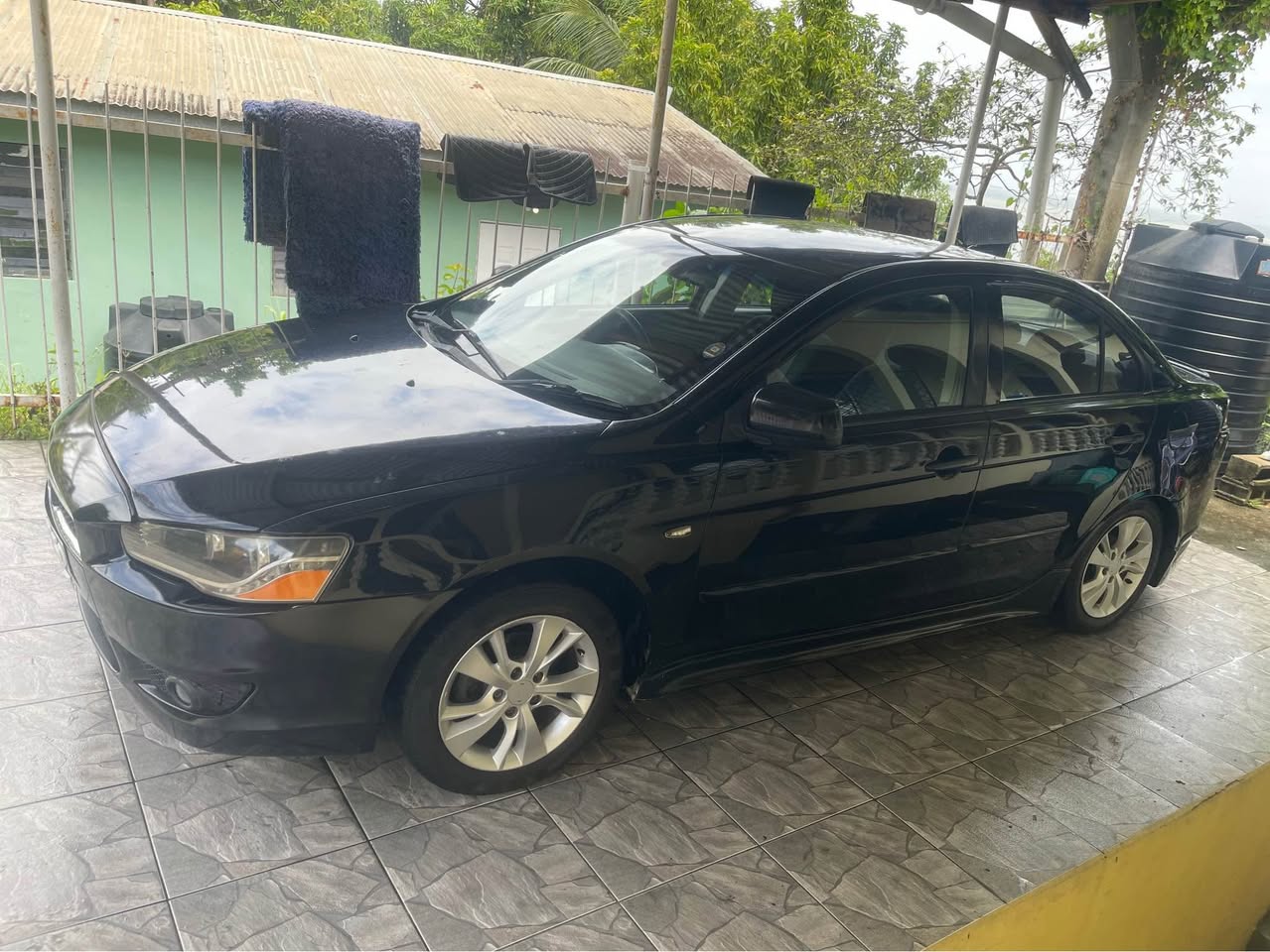 mitsubishi lancer