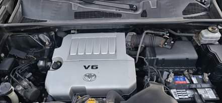 A picture of Toyota Highlander 2012 Available