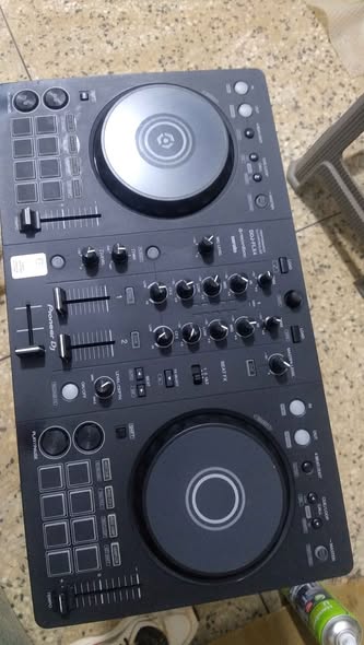A picture of Pioneer FLX4