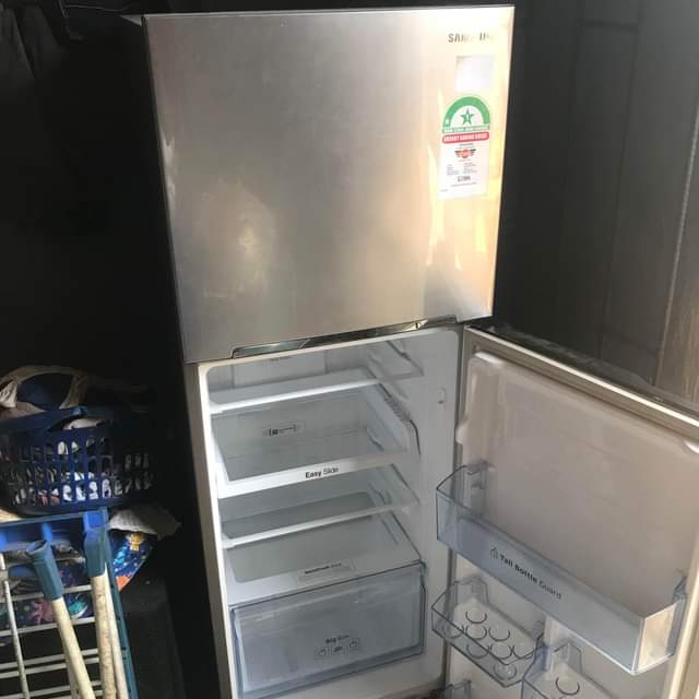 A picture of Fridge