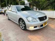 A picture of Toyota crown athelete