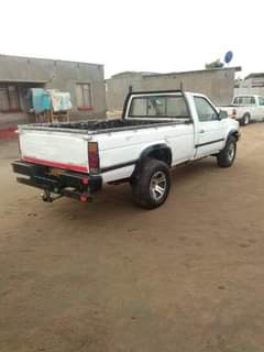 used nissan hardbody