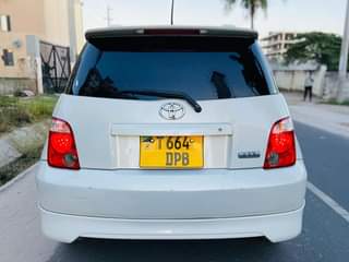 A picture of TOYOTA IST