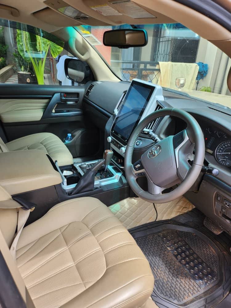 A picture of Land cruiser