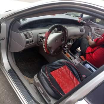 A picture of Super clean Toyota Avalon Perfect engine and gear AC chilling