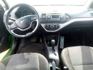A picture of 2013 Kia picanto in very good condition very sound engine