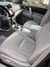 A picture of 2012 TOYOTA HIGHLANDER