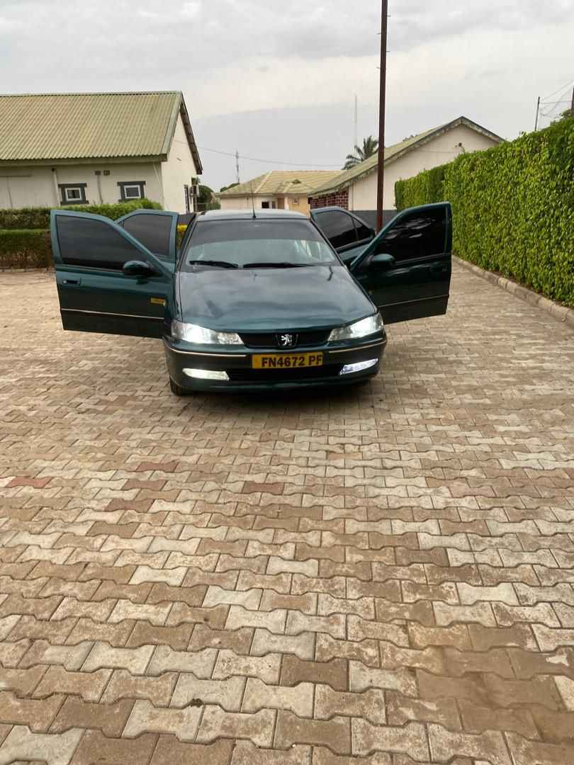 A picture of Peugeot