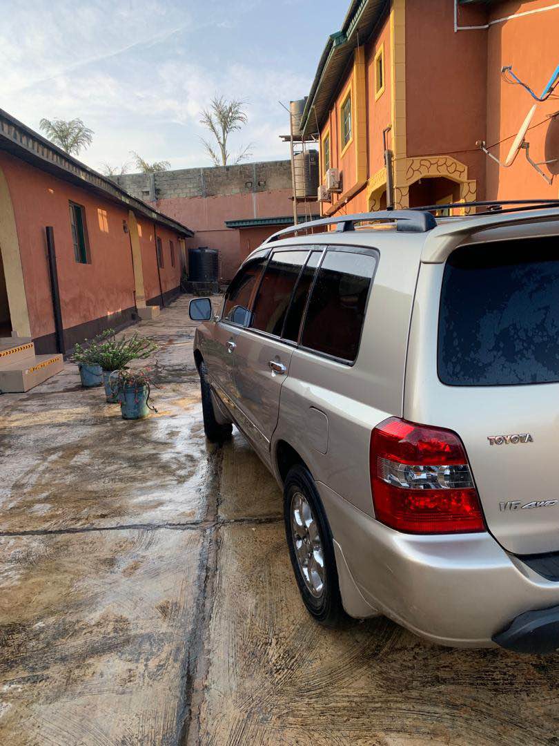 A picture of Toyota Highlander