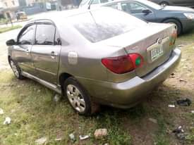 A picture of 2004 TOYOTA CORROLA 04 2004