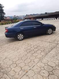 A picture of 2004 Toyota Camry