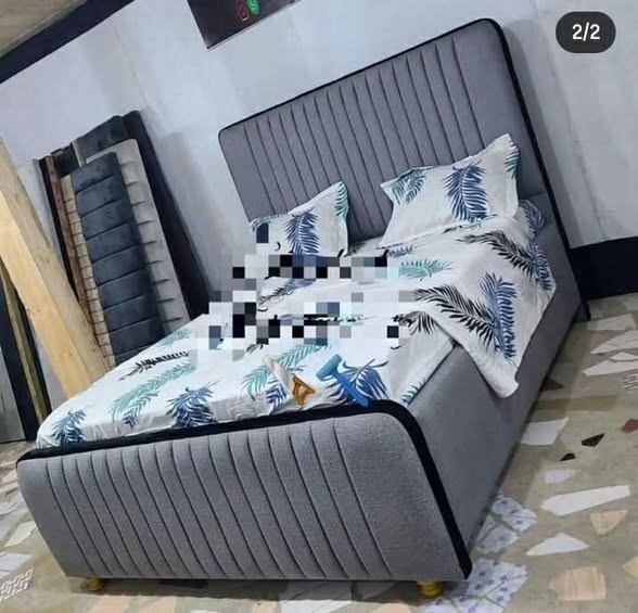 A picture of Bed sofa 5 6 bei 180k tupo Ubungo call or