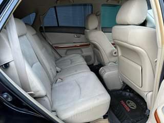 A picture of Toyota Harrier