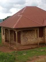 A picture of House for sale located in Buloba 3bedrooms 2 bathrooms sitting